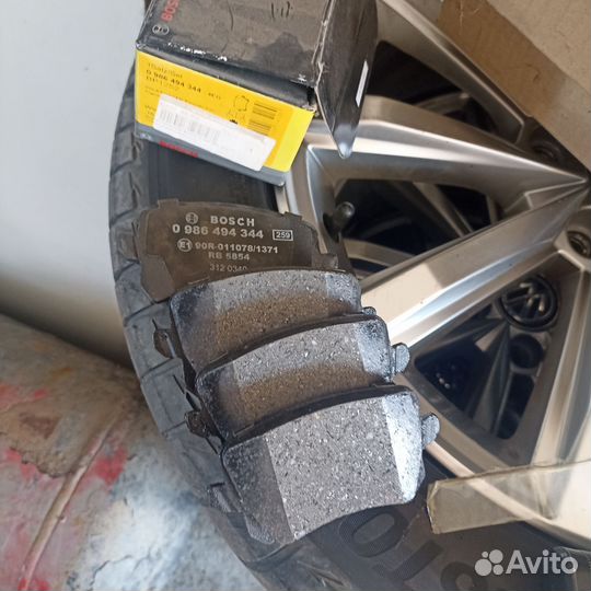 Тормозные колодки задние на volkswagen