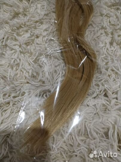 Хвост на заколках