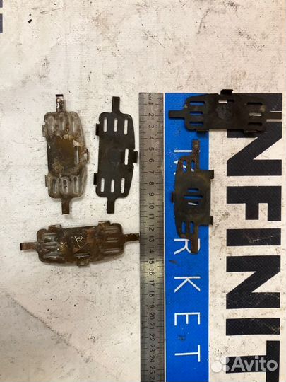 Пластины антискрипные комплект Infiniti