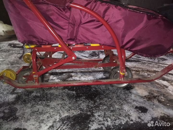 Санки с выдвижными колесами