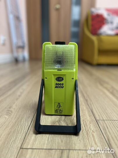 Аварийный сигнальный Фонарь Hella 3003 accu