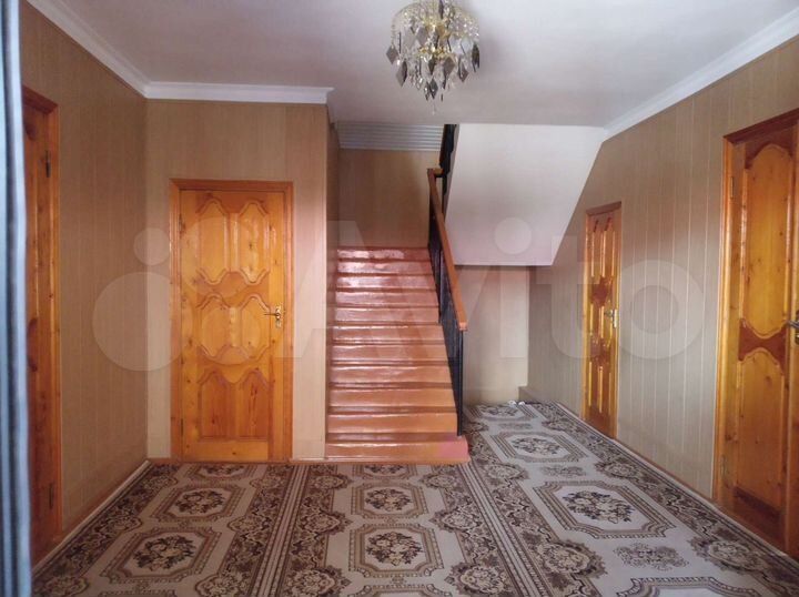 Дом 380 м² на участке 10 сот.