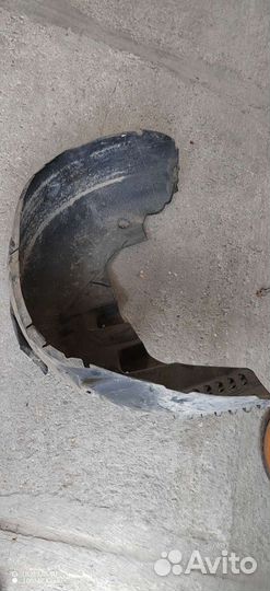 Mercedes w204 подкрылок