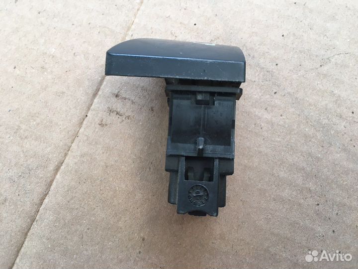 Кнопка центрального замка Peugeot 307 (2974)