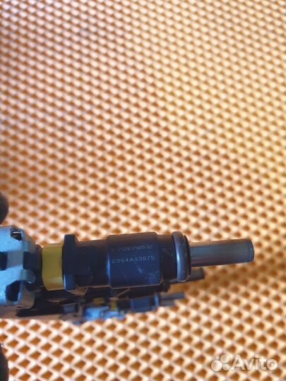 Рейка топливная (рампа) Peugeot 308