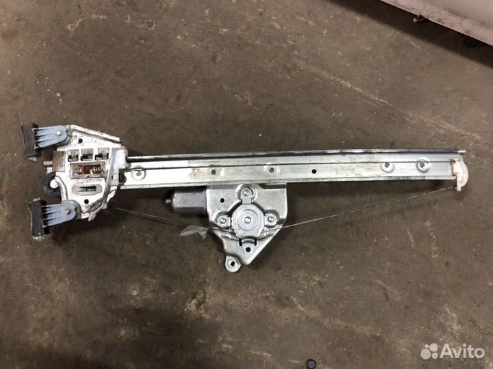 Стеклоподъемник электрический передний левый