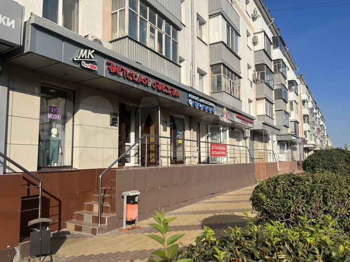Магазин с арендатором в самом центре 43,2 м²