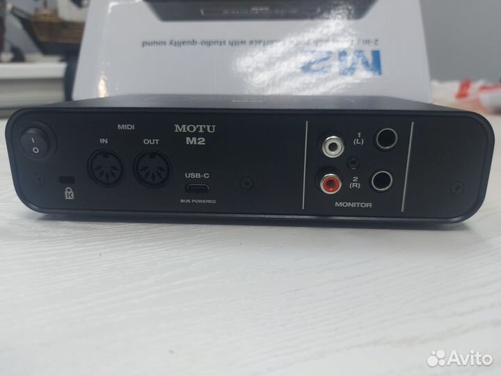 Внешняя звуковая карта motu M2
