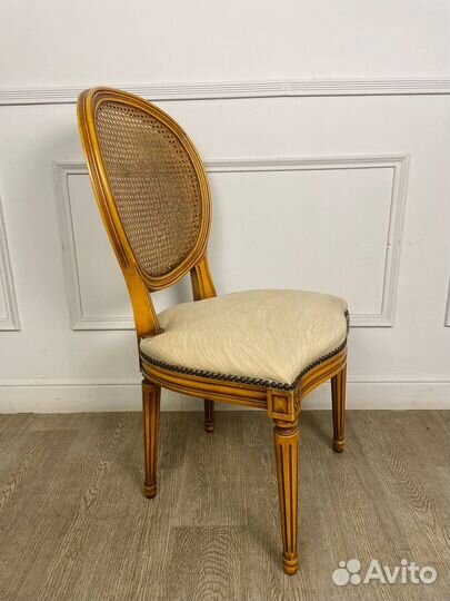 Комплект стульев «Медальон»