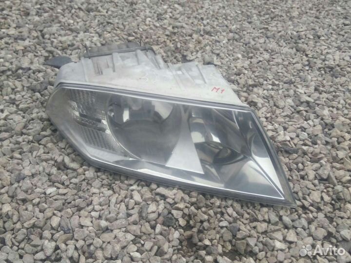 Skoda Octavia A5 фара правая дорейстайлинг