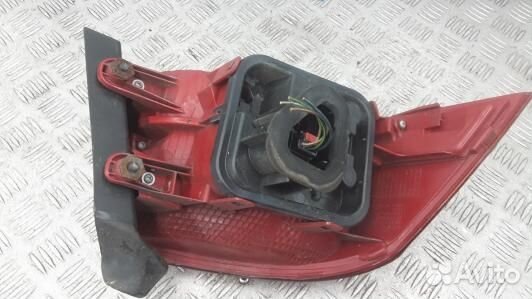 Фонарь задний правый volkswagen passat B7 (KML18MY