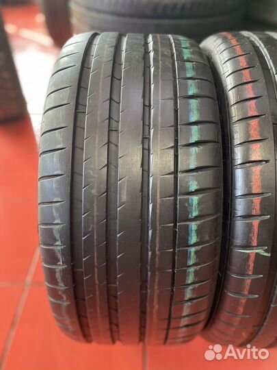 Michelin Pilot Sport 4 S 245/35 R19 93Y