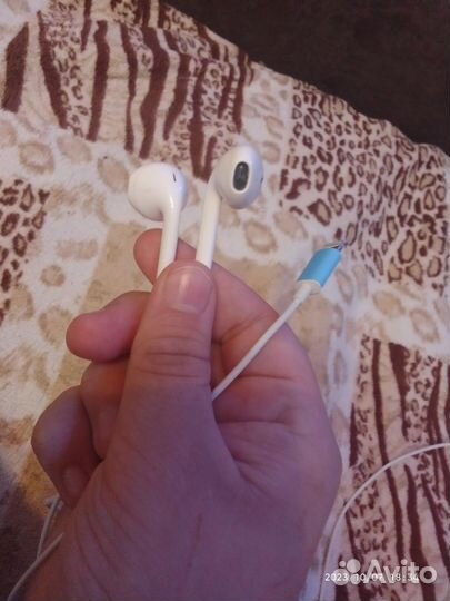 Наушники earpods