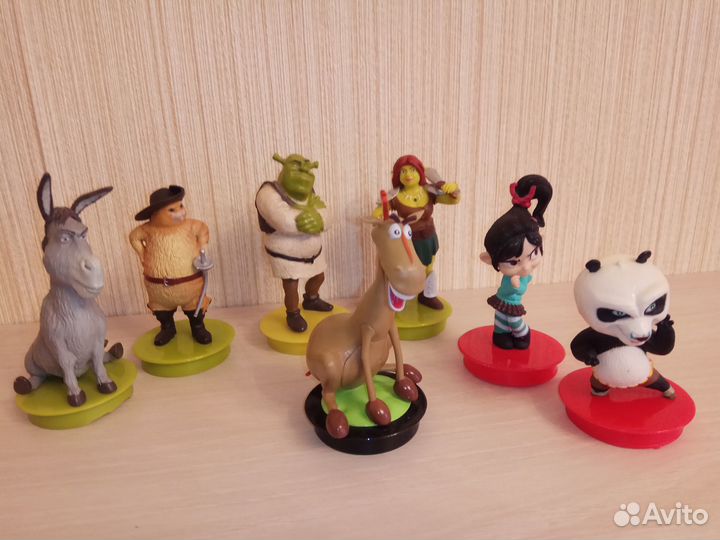 Коллекция фигурок мультгерои из кинотеатра