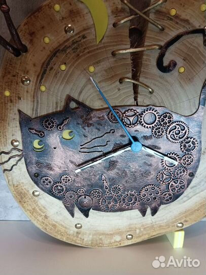 Часы настенные., Кот под грибами