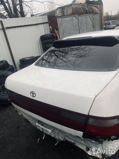 Toyota Corona ST190 1994 г. В полный Разбор