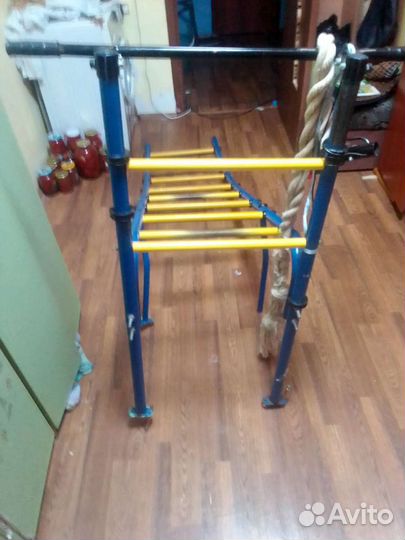 Турник с лестницей
