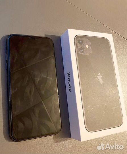 iPhone 11, 64 ГБ