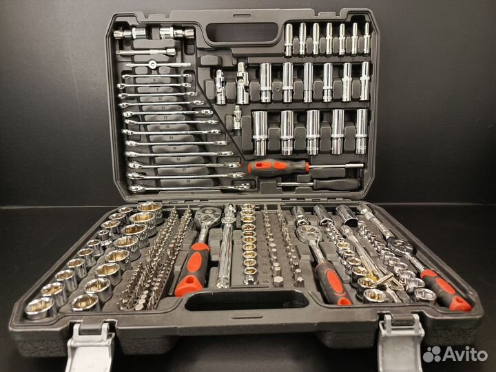 Набор инструментов 216 предметов. Новинка