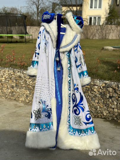 Костюм мороза и снегурочки, парики