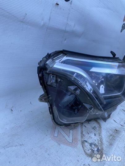 Фара левая Toyota RAV4 CA40
