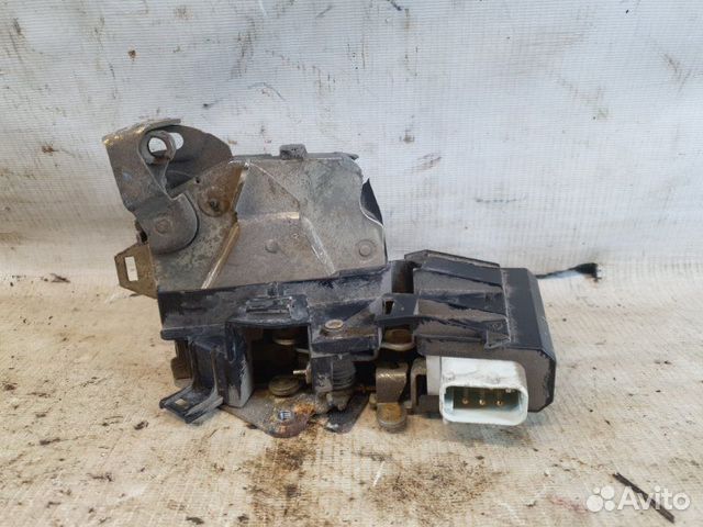 Замок двери задний правый Bmw 5-Series E39 M52B20