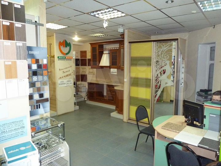 Торговая 28,2 м² высокий трафик, красная линия