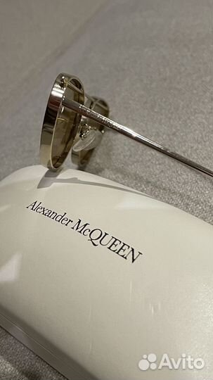 Солнцезащитные очки Alexander mcqueen