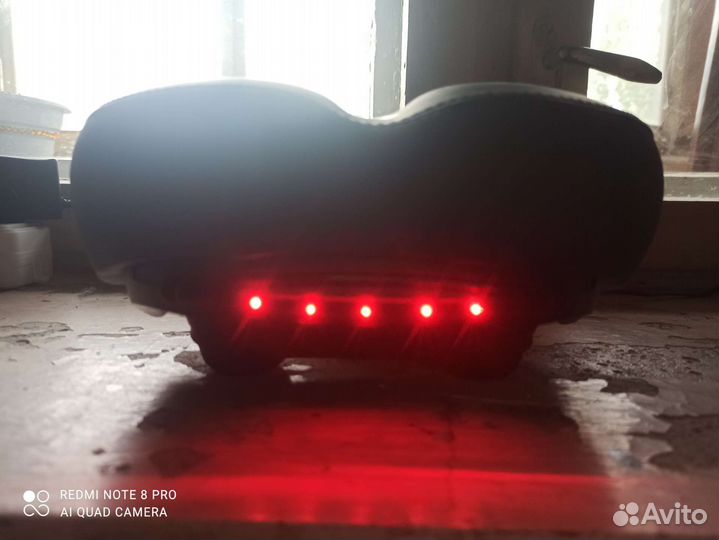 Седло для велосипеда и замок