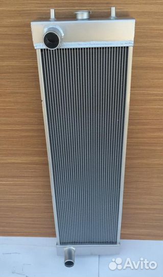 Радиатор водяной Hitachi ZX200-3