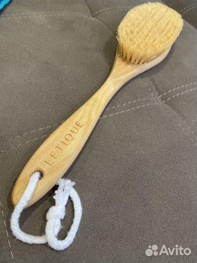 Щетка для сухого массажа Letique