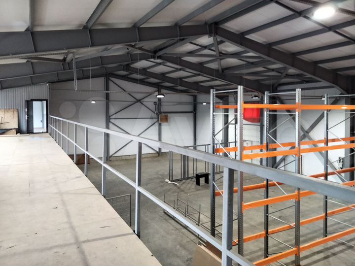 На окружной с беспылевым полом/отопление газ