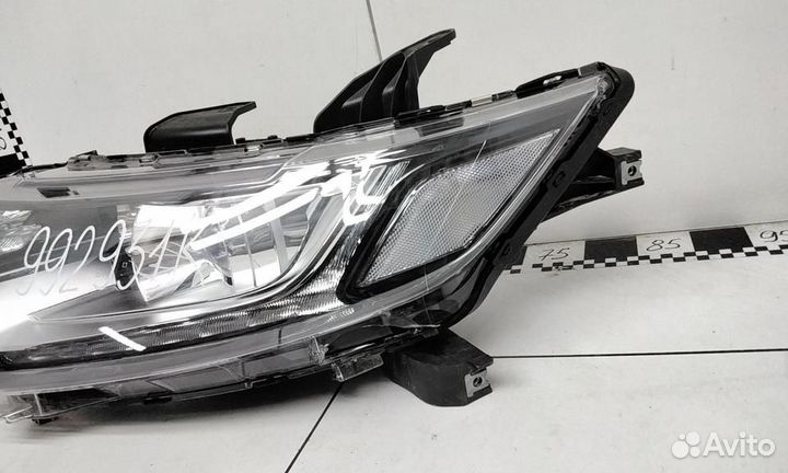 Фара левая Mitsubishi Outlander 3 Restail 2 галоген