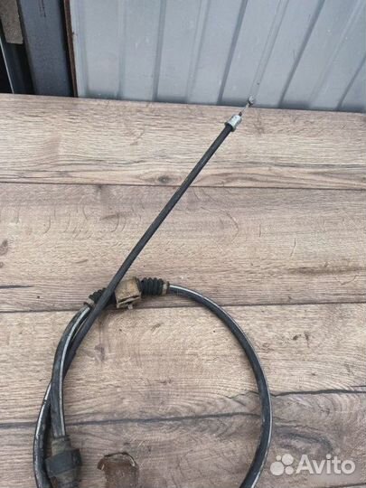 Трос ручного тормоза Mitsubishi Lancer 1.6