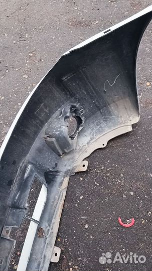 Бампер передний ваз 1183 калина 1 2011 года, с птф