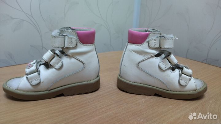 Ортопедические сандали