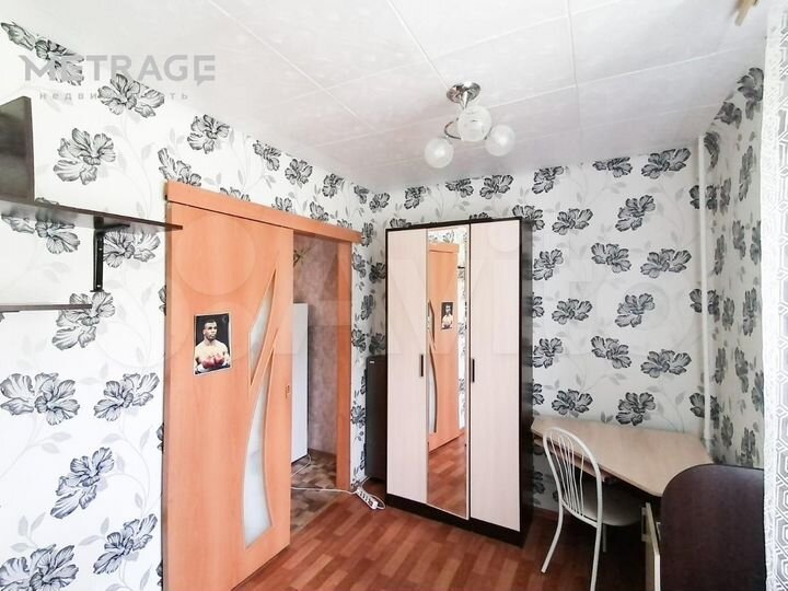 3-к. квартира, 42 м², 1/3 эт.