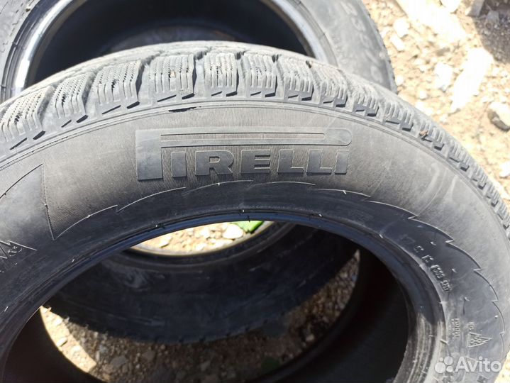 Pirelli Winter Ice Control 235/60 R18