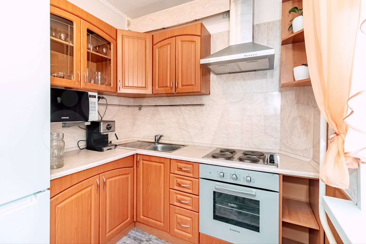 2-к. квартира, 54 м², 2/2 эт.