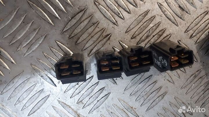 Реле Suzuki Tl1000S RF400 GSF400