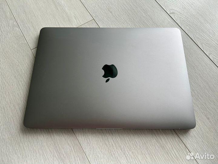 MacBook Pro 13 2019