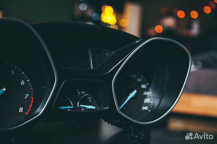 Приборная панель Ford Focus 3