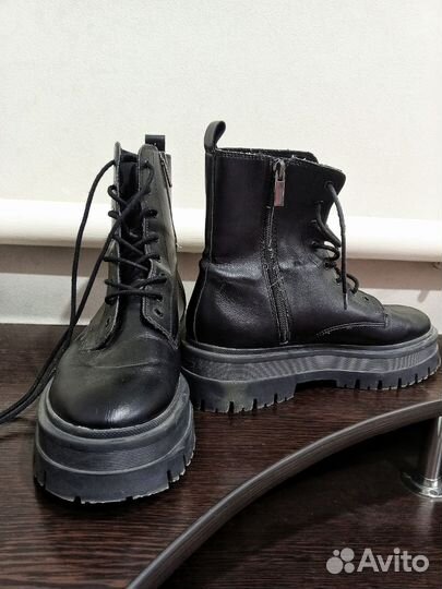 Ботинки женские, зимние 39-40 размера.Почти новые