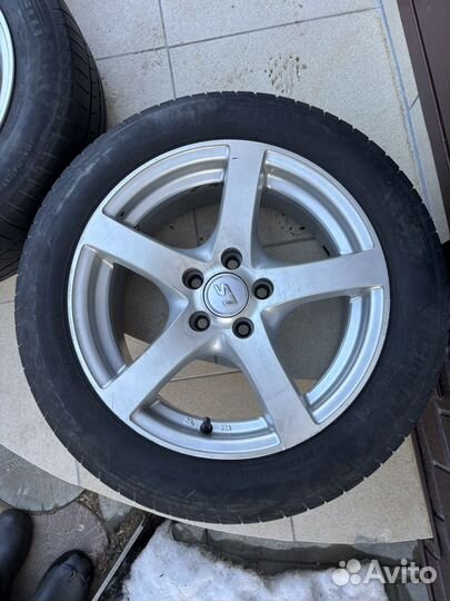 Комплект летних колес r15 Pirelli Cinturato P1