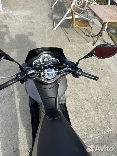 Продаю скутер