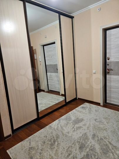 2-к. квартира, 61 м², 6/12 эт.