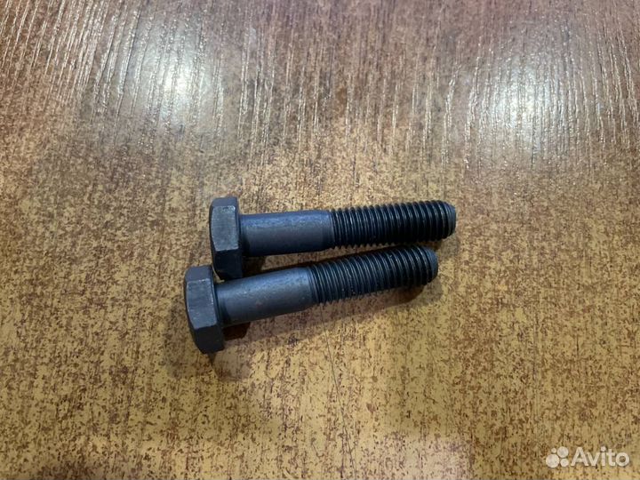 Болт крепления шаровой опоры под шестигранник