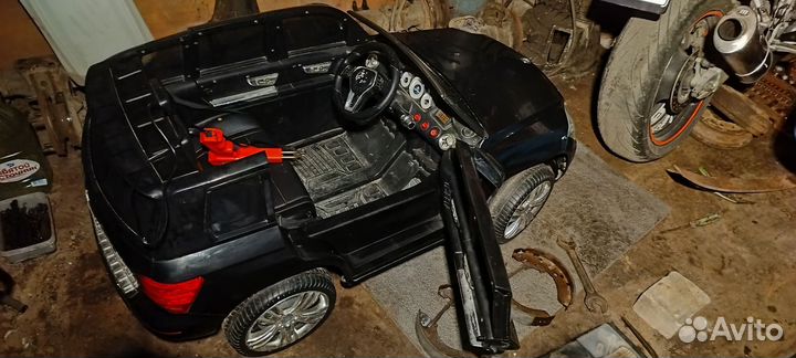 Детский электромобиль бу