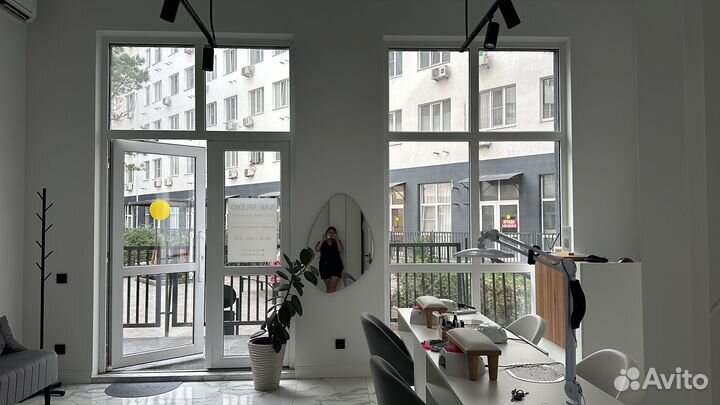 Рабочее место мастера маникюра