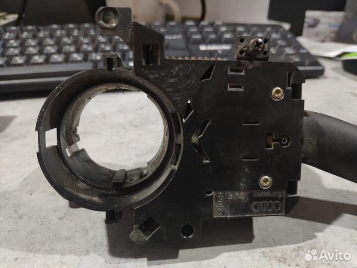 Переключатель поворотников Volkswagen Passat B5